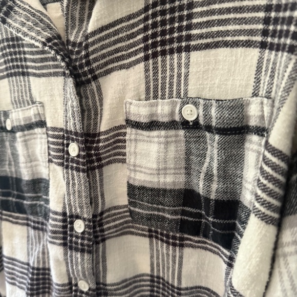 American Eagle Cozy Cropped Flannel Shirt | L | Black & White - Picture 4 of 6